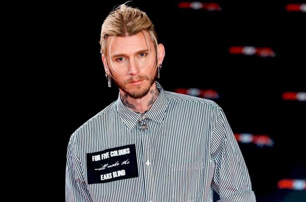 os-fas-escolhem-o-‘cliche’-da-mgk-como-a-nova-musica-favorita-desta-semana