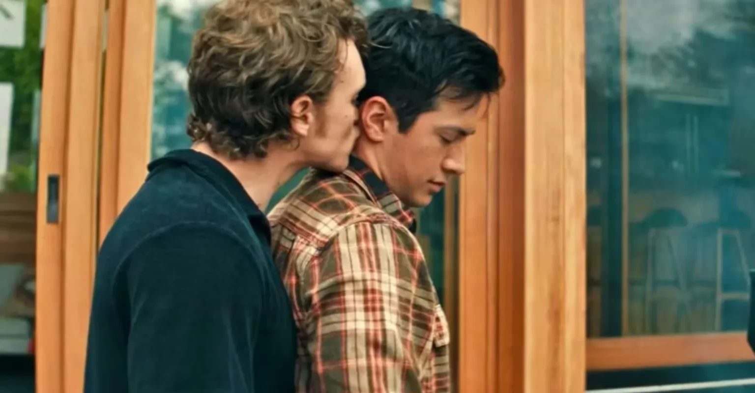 Heated Rivalry: 2ª temporada ganha previsão de estreia e livro de bastidores